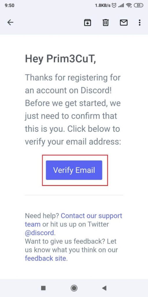 Go to Discord's email and tap on “Verify”