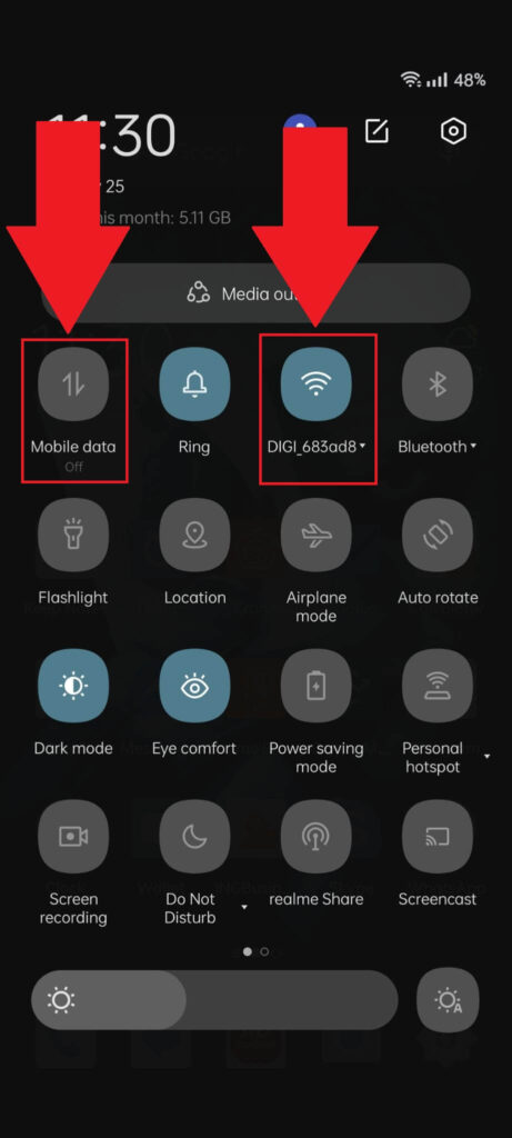 Android Shortcuts menu showing the "WiFi" and "Mobile Data" buttons highlighted