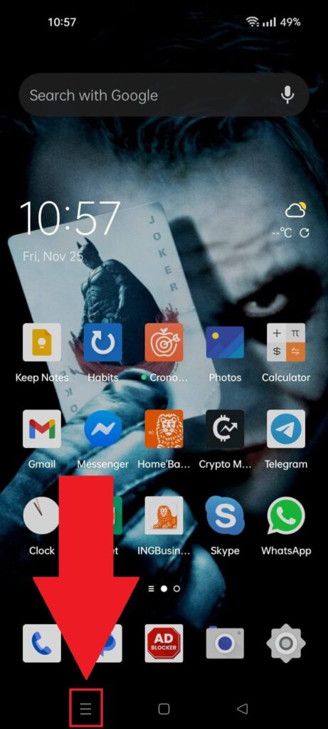 Android phone homepage showing the "Overview" icon highlighted in red