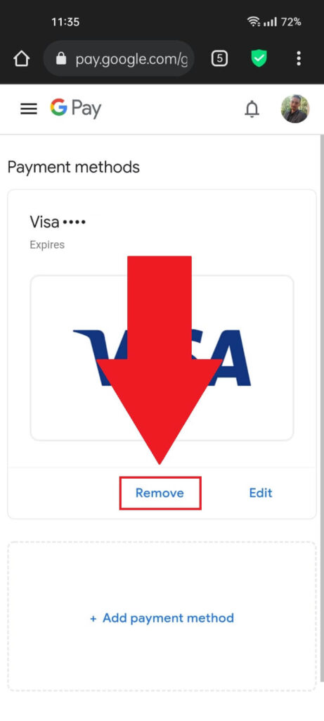 Google Pay credit card settings where the "Remove" option is highlighted