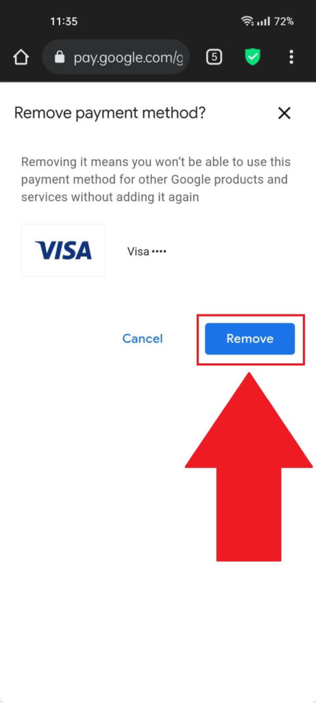 Google Pay page where you can remove a payment method, showing the "Remove" button highlighted