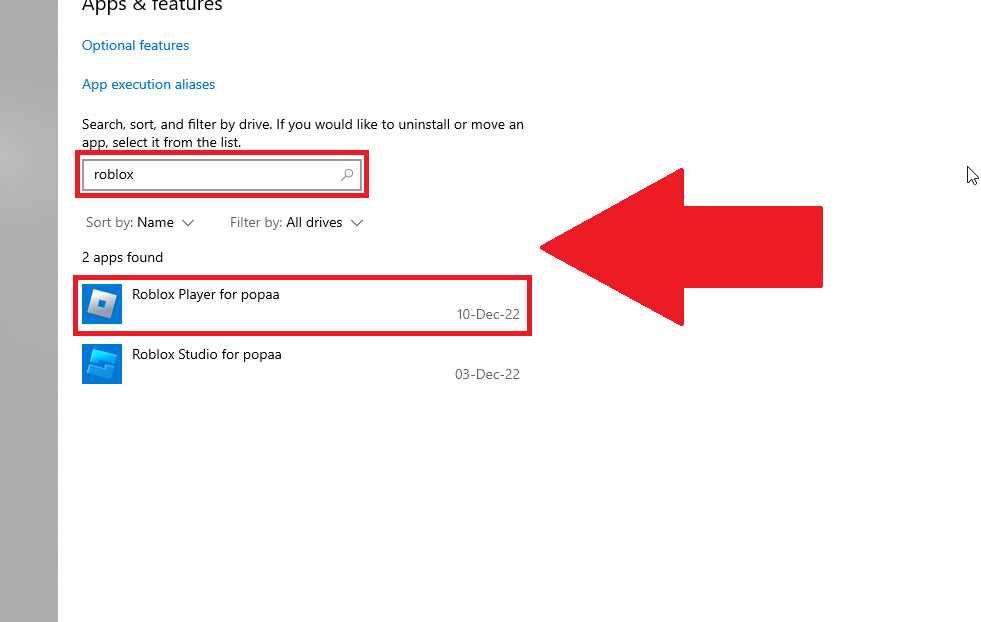 Windows 10 "Apps & features" page where the search bar and the "Roblox" app are highlighted in red