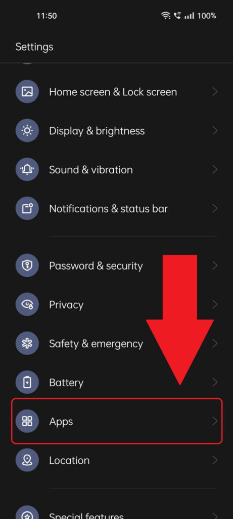 Android settings showing the "Apps" option highlighted and a red arrow pointing to it
